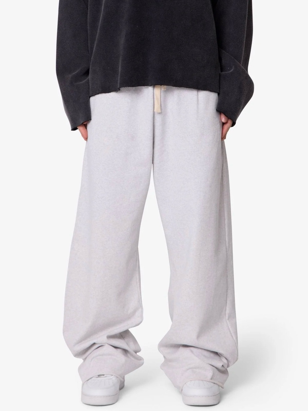 Lightweight Ultra Baggy Sweatpants -
Heather Grey